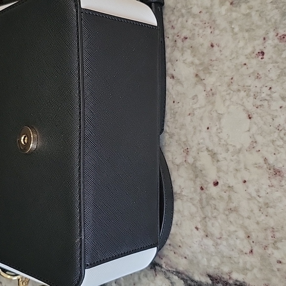 Steve Madden Crossbody Blk Floral Clutch NWT! - Picture 6 of 10